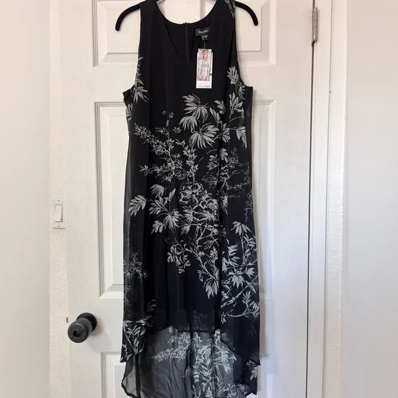 Karen Kane Hi Lo Chiffon Sleeveless V-Neck Black Dress - Picture 3 of 13